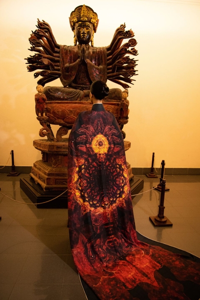 Tấm lụa khổ lớn - Mẫu Ánh Sáng