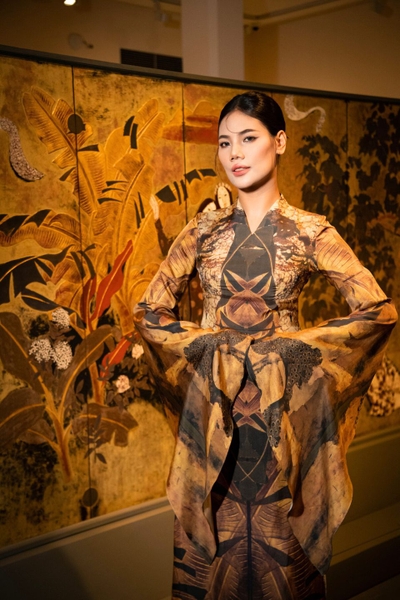 Tấm lụa khổ lớn - Mẫu Cánh Bướm