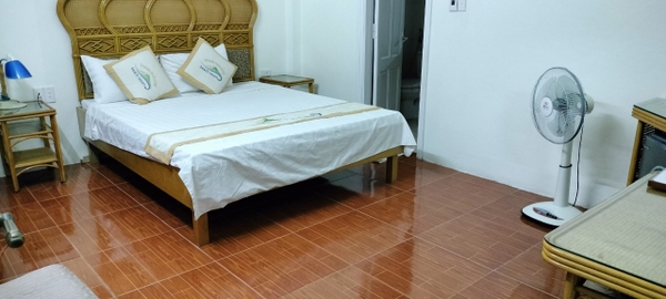 BUNGALOW HƯỚNG HỒ