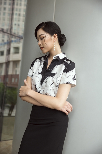 Silk Shirt-White Koi fish