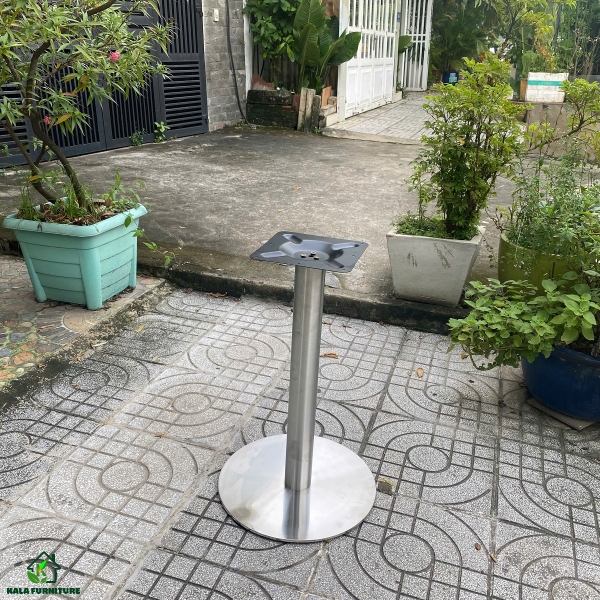 chan-ban-inox-mam-de-45cm-de-day-co-tang-chinh
