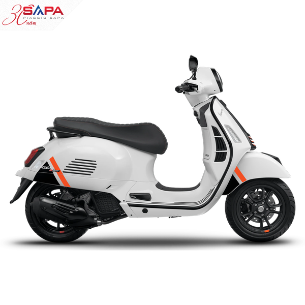 vespa-gts-super-sport-150-white-innocenza