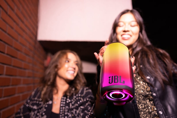 JBL giới thiệu mẫu loa Pulse 5