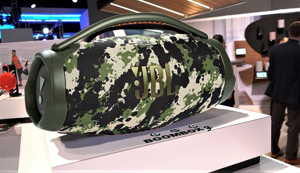 So Sánh Boombox 2 với JBL Boombox 3