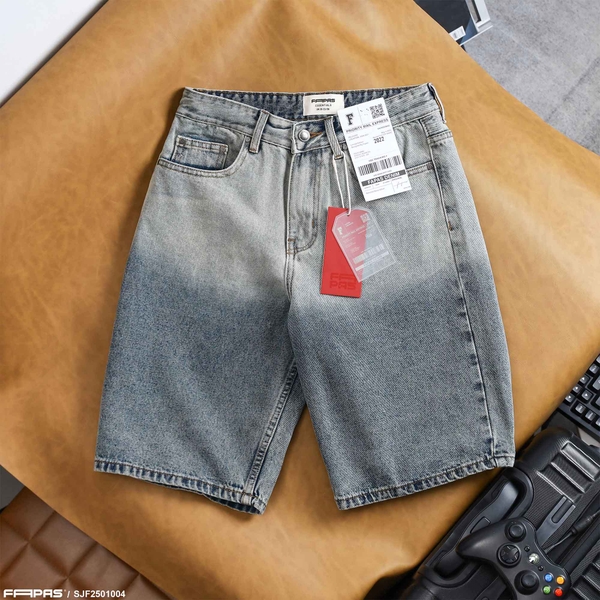 Short Jean Fapas Straight Fit Author