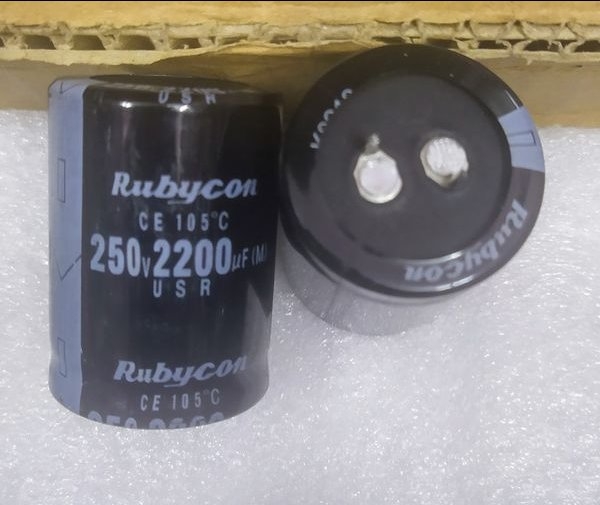 tu-rubycom-2200uf-250v-30x40mm