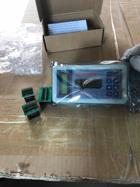 may-kiem-tra-ic-bong-ban-dan-tich-hop-mach-ic-tester