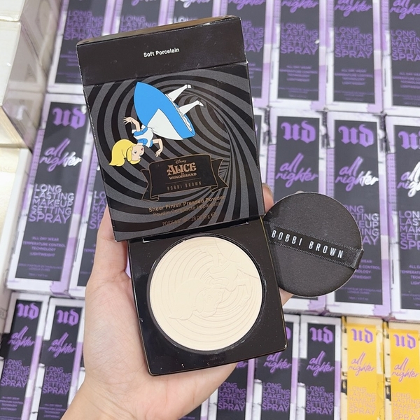 Phấn Phủ Nén Bobbi Brown Sheer Finish Pressed Powder Alice 8g | Thế ...