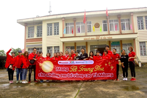 🏵🏵 MANG TRUNG THU VỀ VỚI TRẺ EM VÙNG CAO TỈNH LÀO CAI 🎊🎊