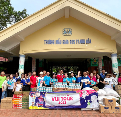[LIÊNPHONG X TÒHE X BLACKMORES] TRẢI NGHIỆM VUI TOUR – GẮN KẾT BẰNG NGHỆ THUẬT, CHẠM ĐẾN TRÁI TIM 