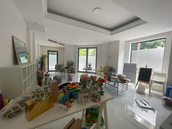 CHO THUÊ BIỆT THỰ VIỆT HƯNG, LONG BIÊN 110M² XÂY DỰNG 5 TẦNG PHÙ HỢP THUÊ LÀM QUÁN CAFÉ, VĂN PHÒNG, LỚP HỌC, CÔNG TY.