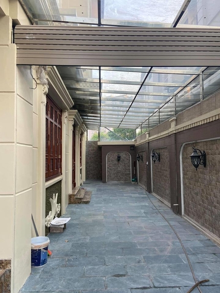 Bán Biệt thự song lập BT5 - Khu đô thi Việt Hưng, Long Biên đã hoàn thiện. Liên hệ Mr Nam: 0963892968.
