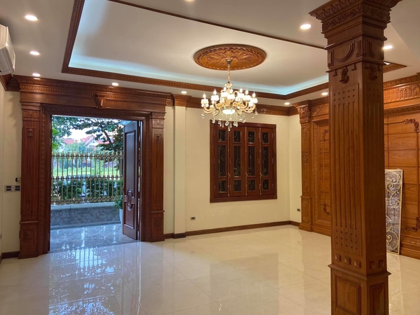 Bán Biệt thự song lập BT5 - Khu đô thi Việt Hưng, Long Biên đã hoàn thiện. Liên hệ Mr Nam: 0963892968.