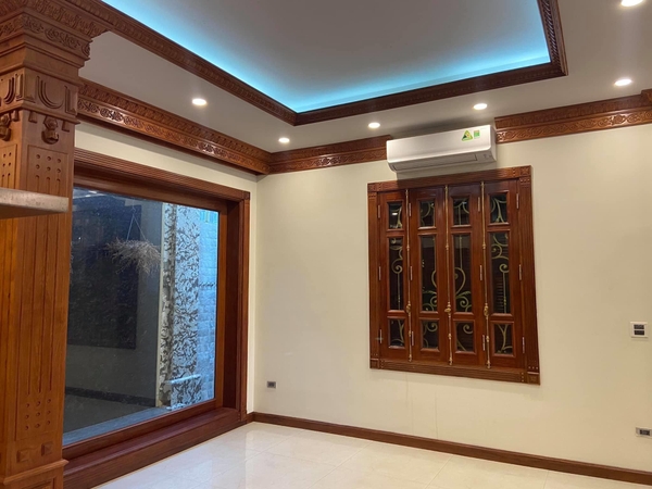 Bán Biệt thự song lập BT5 - Khu đô thi Việt Hưng, Long Biên đã hoàn thiện. Liên hệ Mr Nam: 0963892968.