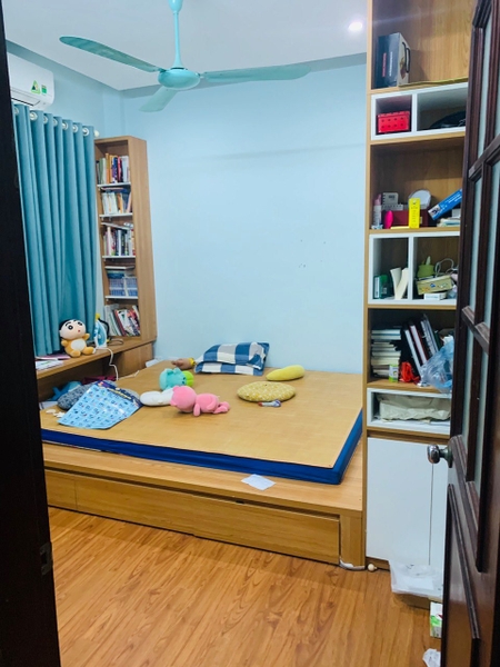 Chính chủ cần bán chung cư Việt Hưng nội thất cơ bản. Liện hệ Mr Nam 0948572567.