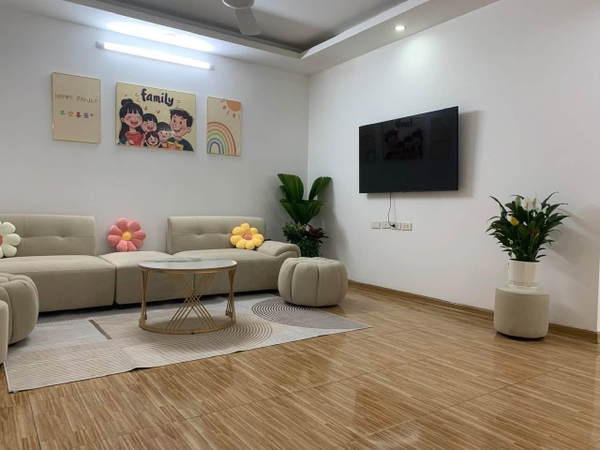 Gia đình bán căn 3 ngủ Ruby City Giang Biên. Giá chỉ từ 4 tỷ. Liên hệ : 0981716196