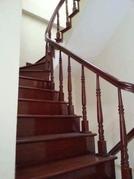 Cho thuê nhà 4 tầng Bồ Đề, Long Biên, 50m/ sàn. Full nội thất, Giá: 12 triệu/tháng. Lh: 0328769990
