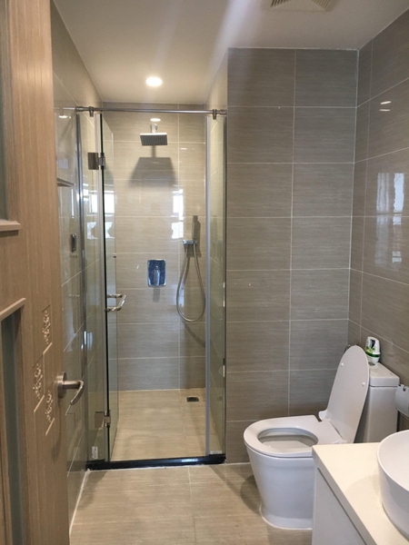 Cho thuê căn hộ 3 phòng ngủ full đồ tại chung cư One 18 Ngọc Lâm, Long Biên. S: 120m2. Giá: 14tr. Lh: 0988624374.