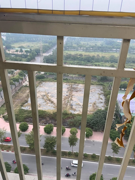 Cho thuê căn hộ đẹp giá rẻ tại CT10 Việt Hưng, Long Biên. S: 85m2. Giá: 7tr/th. Lh xem trực tiếp 0988624374.