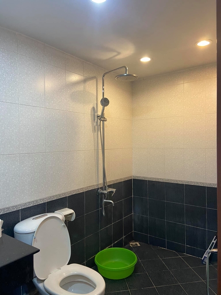Cho thuê căn hộ đẹp giá rẻ tại CT10 Việt Hưng, Long Biên. S: 85m2. Giá: 7tr/th. Lh xem trực tiếp 0988624374.