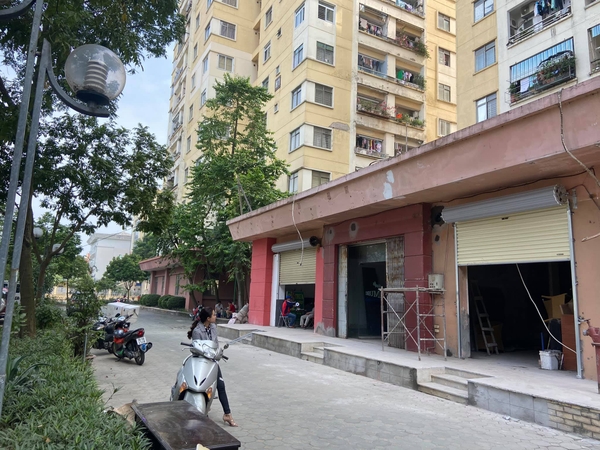 Cho thuê Kiot tại khu đô thị Việt Hưng, Long Biên, Hà Nội. DT: 75m2. Giá thuê từ: 8 - 11tr/tháng. Liên hệ xem trực tiếp 0988624374.
