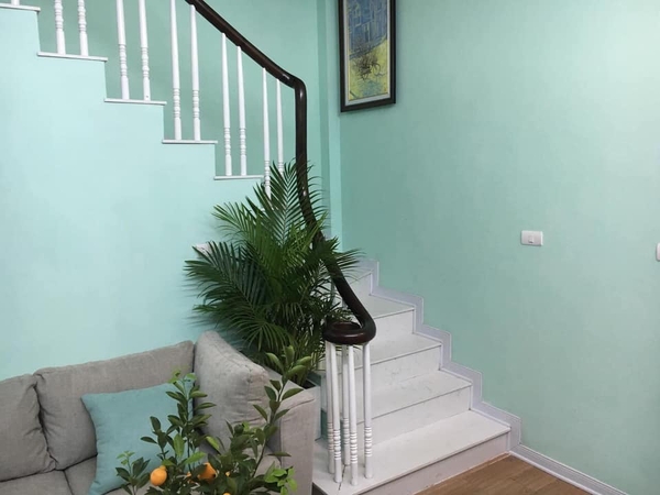 Cho thuê nhà 4 tầng full đồ ngõ 67 Nguyễn văn Cừ, Ngọc Lâm. 50m.Giá: 7 triệu/tháng. Lh: 0984.373.362
