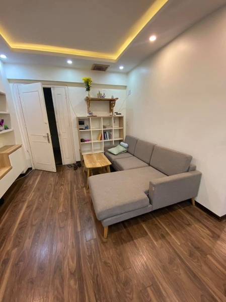Cho thuê căn hộ Full đồ đẹp tại Giang Biên. S:70m2. Full nội thất. Giá 6 triệu. LH: 0382945771