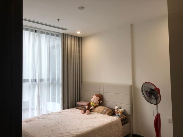 Cho thuê chung cư full đồ nội thất mới, đẹp tại Vinhomes Symphony. Liên hệ Mr Vương 0948 416 000..