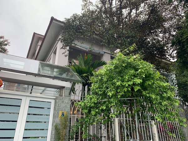 Cho thuê biệt thự tại KĐT Việt Hưng, Long Biên. S: 160m2. Giá: 23tr/tháng. LH: 0389544873