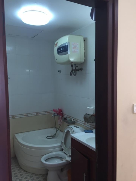 Bán chung cư CT10 Khu đô thị Việt Hưng 03 phòng ngủ giá 17 triệu/m2. Liên hệ: 0963892968 ( Mr Nam )