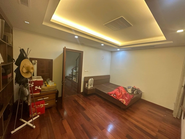 CHO THUÊ BIỆT THỰ LIỀN KỀ VIỆT HƯNG, LONG BIÊN 120M² XÂY DỰNG 4 TẦNG PHÙ HỢP THUÊ Ở