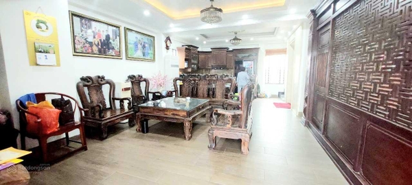 CHO THUÊ BIỆT THỰ VIỆT HƯNG, LONG BIÊN 110M² XÂY DỰNG 5 TẦNG PHÙ HỢP THUÊ LÀM QUÁN CAFÉ, VĂN PHÒNG, LỚP HỌC, CÔNG TY.