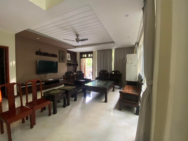 Cho thuê biệt thự Palm Garden full đồ tại KĐT Việt Hưng, Long Biên. S: 160m2. Giá: 30tr/tháng. LH: 0963892968.