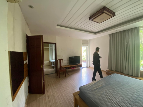 Cho thuê biệt thự Palm Garden full đồ tại KĐT Việt Hưng, Long Biên. S: 160m2. Giá: 30tr/tháng. LH: 0963892968.