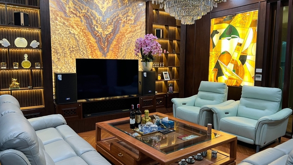 Cho thuê biệt thự cao cấp Khai Sơn Hill Ngọc Thuỵ, Long Biên. 200m2. Full nội thất. LH 0963892968.