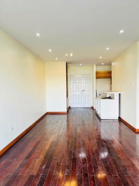 Cần cho thuê nhanh căn 2 ngủ 97m2 Happy House CT18 KĐT Việt Hưng. Giá 8tr/ tháng
