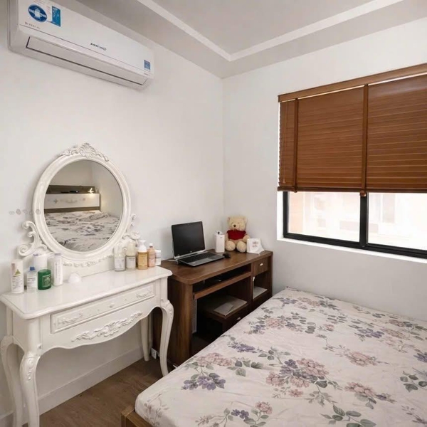 Gia đình bán nhanh căn 3 phòng ngủ Ruby3 Phúc Lợi, Long Biên. 70m2. Để lại toàn bộ nội thất. Giá 4,35 tỷ. LH: 0981716196