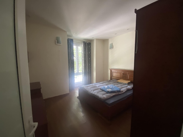 Cho thuê biệt thự cực đẹp tại KĐT Việt Hưng, Long Biên. S: 160m2. Giá: 26tr/tháng. LH: 0389544873