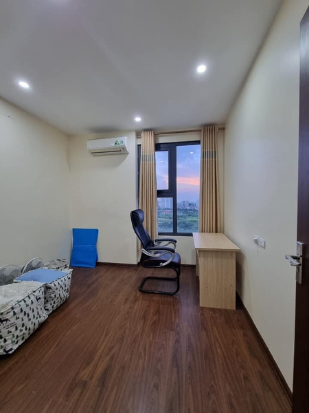Cho thuê căn hộ Homeland Long Biên 3 ngủ full đồ, S 94m2, 9tr/tháng. Lh 0961910403