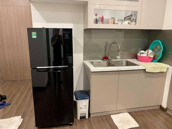 Cho thuê căn hộ full đồ Vinhome Symphony Long Biên. 66m.2PN. giá 15 triệu/th. LH: 0961910403
