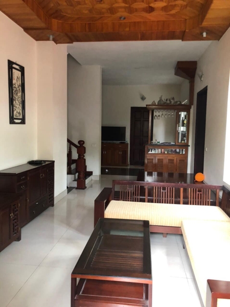 Cho thuê Biệt thự Việt Hưng đã hoàn thiện đầy đủ nội thất xịn đẹp giá 30 triệu/tháng. LH 0963892968