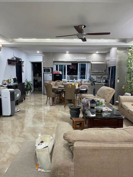 Cho thuê căn hộ chung cư CT17 Green House Việt Hưng Long Biên. S: 147m2. Giá: 15tr
