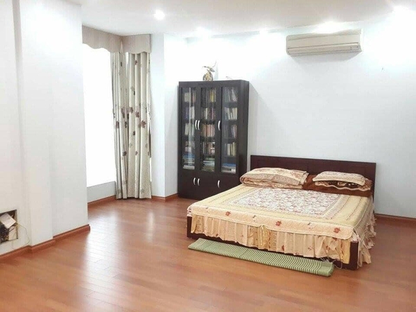 CHO THUÊ BIỆT THỰ VIỆT HƯNG, LONG BIÊN 200M² XÂY DỰNG 3 TẦNG 1 TUM PHÙ HỢP THUÊ LÀM QUÁN CAFÉ, VĂN PHÒNG, LỚP HỌC, CÔNG TY.