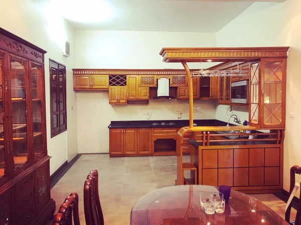 Cho thuê biệt thự khu đô thị Sài Đồng Long Biên Hà Nội Giá 30 Triệu, 275m2, phù hợp cho hộ gia đình hoặc làm văn phòng, Trung tâm dạy học Tiếng Anh.