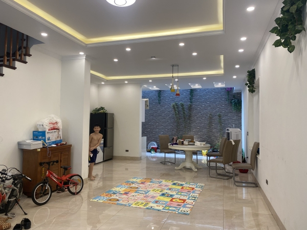 CHO THUÊ BIỆT THỰ VIỆT HƯNG, LONG BIÊN 120M² XÂY DỰNG 3 TẦNG PHÙ HỢP THUÊ ĐỂ Ở, LÀM VĂN PHÒNG, LỚP HỌC, CÔNG TY. GIÁ CHỈ 23tr/tháng