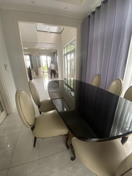 CHO THUÊ BIỆT THỰ VINHOMES - LONG BIÊN - HÀ NỘI FULL NỘI THẤT GIÁ 60TR/THÁNG. LH 0399926400