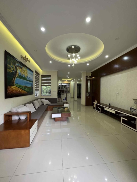 CHO THUÊ BIỆT THỰ VIỆT HƯNG, LONG BIÊN 180M² XÂY DỰNG 3 TẦNG PHÙ HỢP THUÊ ĐỂ Ở, LÀM VĂN PHÒNG, LỚP HỌC, CÔNG TY. GIÁ CHỈ 30tr/tháng