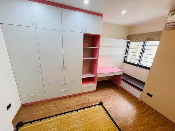 Cho thuê căn hộ 3 ngủ CT15 Green Park Việt Hưng. Full nội thất. Giá 13tr