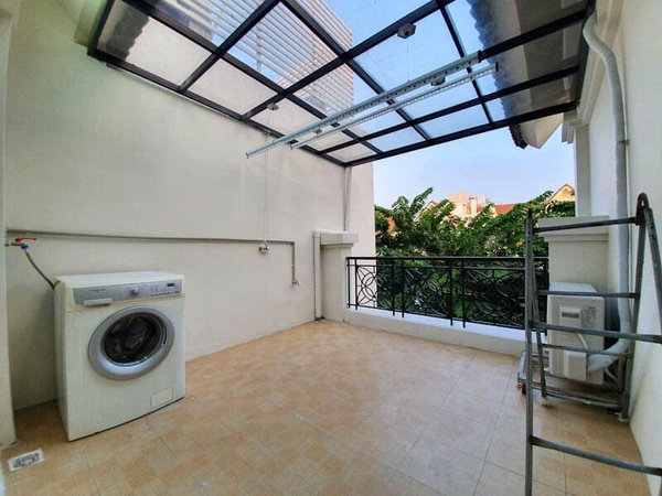 CHO THUÊ BIỆT THỰ VINHOMES - LONG BIÊN - VĂN PHÒNG - KHU AN SINH TỐT.