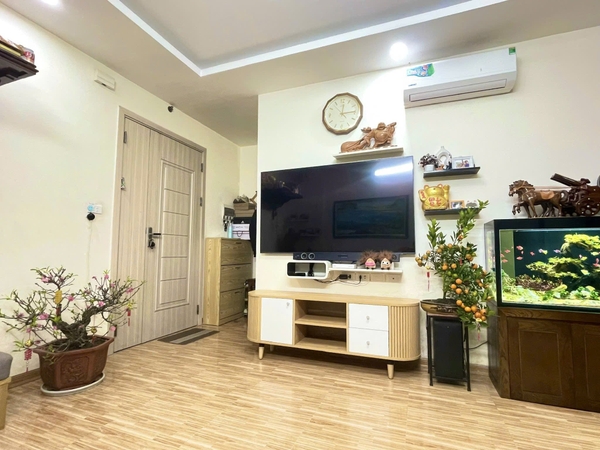 Cần bán căn 2 ngủ 2 vệ sinh Ruby City Giang Biên, Long Biên. Giá 3,95 tỷ. Liên hệ: 0981716196